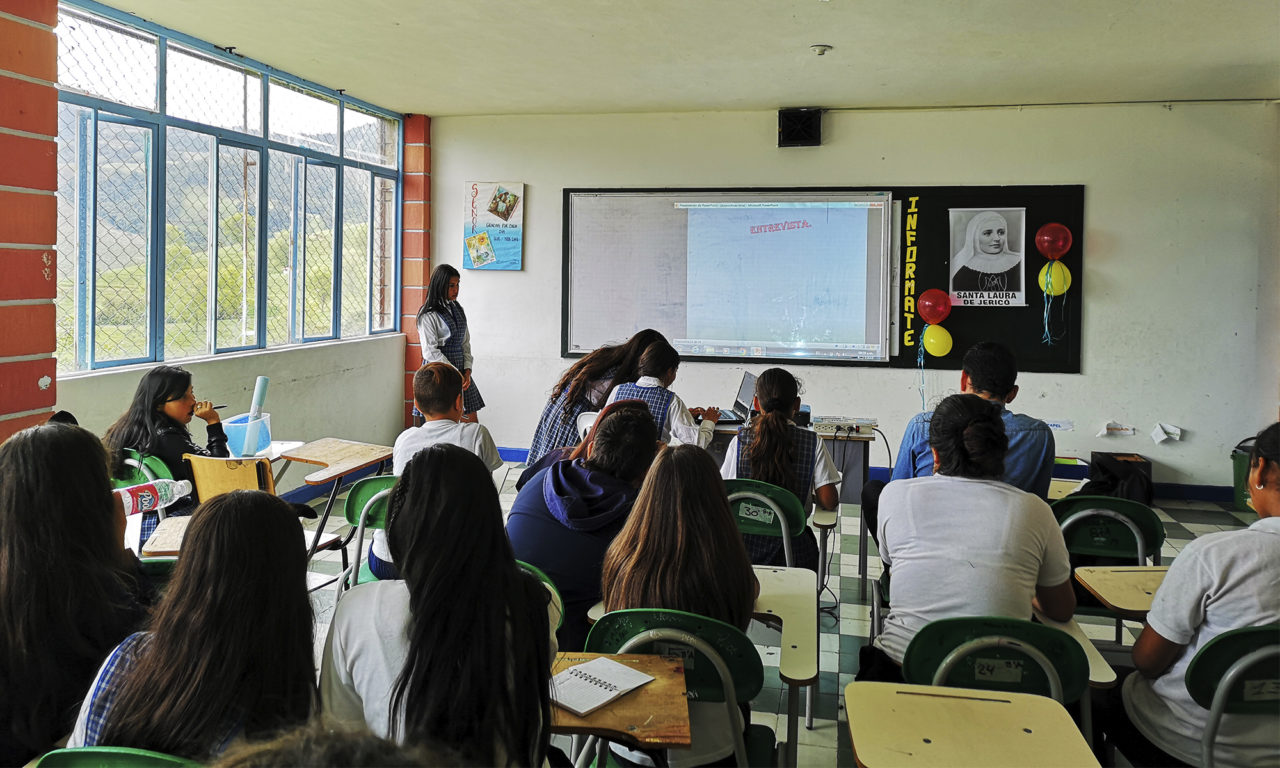 https://www.aldeadepiedras.com/wp-content/uploads/2019/06/1-9-1280x768.jpg