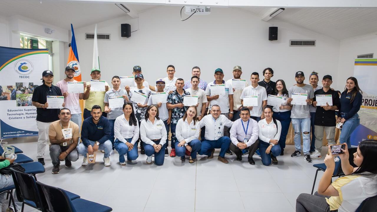 ¡Mirá! 15 jóvenes del Suroeste se certificaron en Mecánica de Motos con el impulso de Projericó