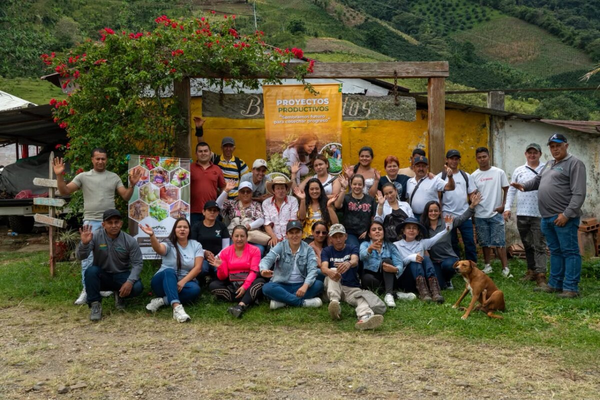 COSECHANDO PROGRESO: EL CAMPO Y LA MINERÍA DEMUESTRAN QUE SÍ PUEDEN COEXISTIR EN EL SUROESTE COSECHANDO PROGRESO: EL CAMPO Y LA MINERÍA DEMUESTRAN QUE SÍ PUEDEN COEXISTIR EN EL SUROESTE